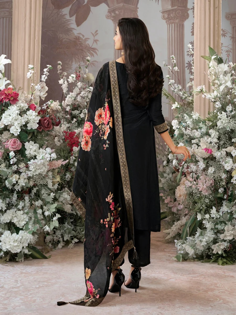 Kiran – Black Dola Silk Kurta Set with Jacquard Detailing and Intricate Embroidery, Paired with a Cherry Silk Dupatta – 3 Pcs
