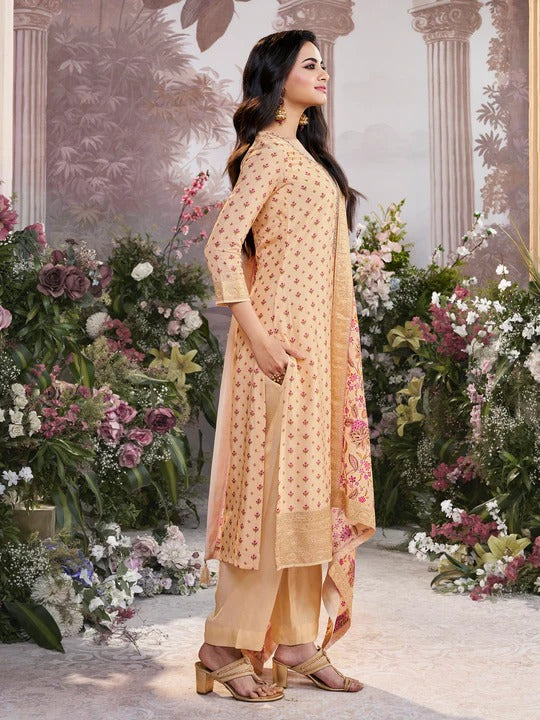 Sara – Cream Russian Silk Kurta Set with Digital Print Work Paired with Russian Silk Digital Printed Duppatta – 3 Pcs