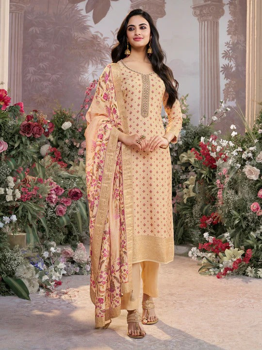 Sara – Cream Russian Silk Kurta Set with Digital Print Work Paired with Russian Silk Digital Printed Duppatta – 3 Pcs