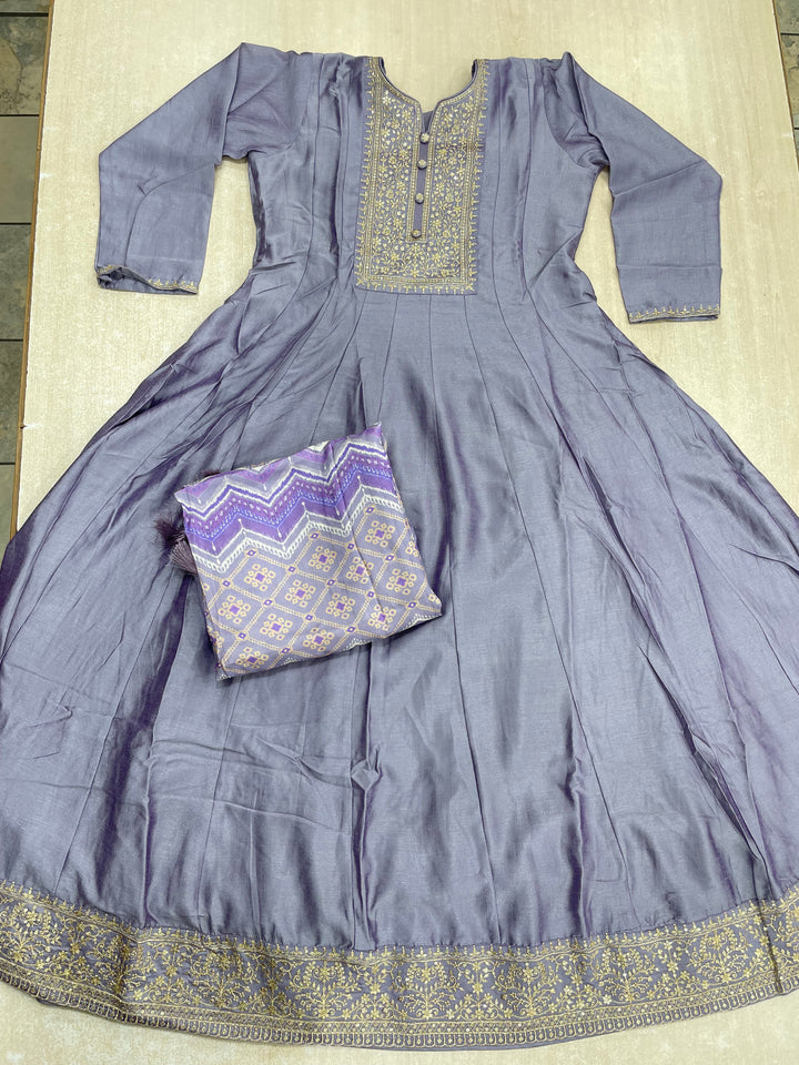 Yasmin - Dusky Lavender&nbsp; Bhagalpuri Silk Frock with Digital Print Dupatta - 2pcs