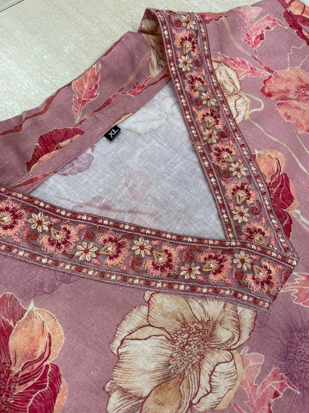 Amina - 11089 - Pure Silk Shalwar Kameez - 3 Pcs