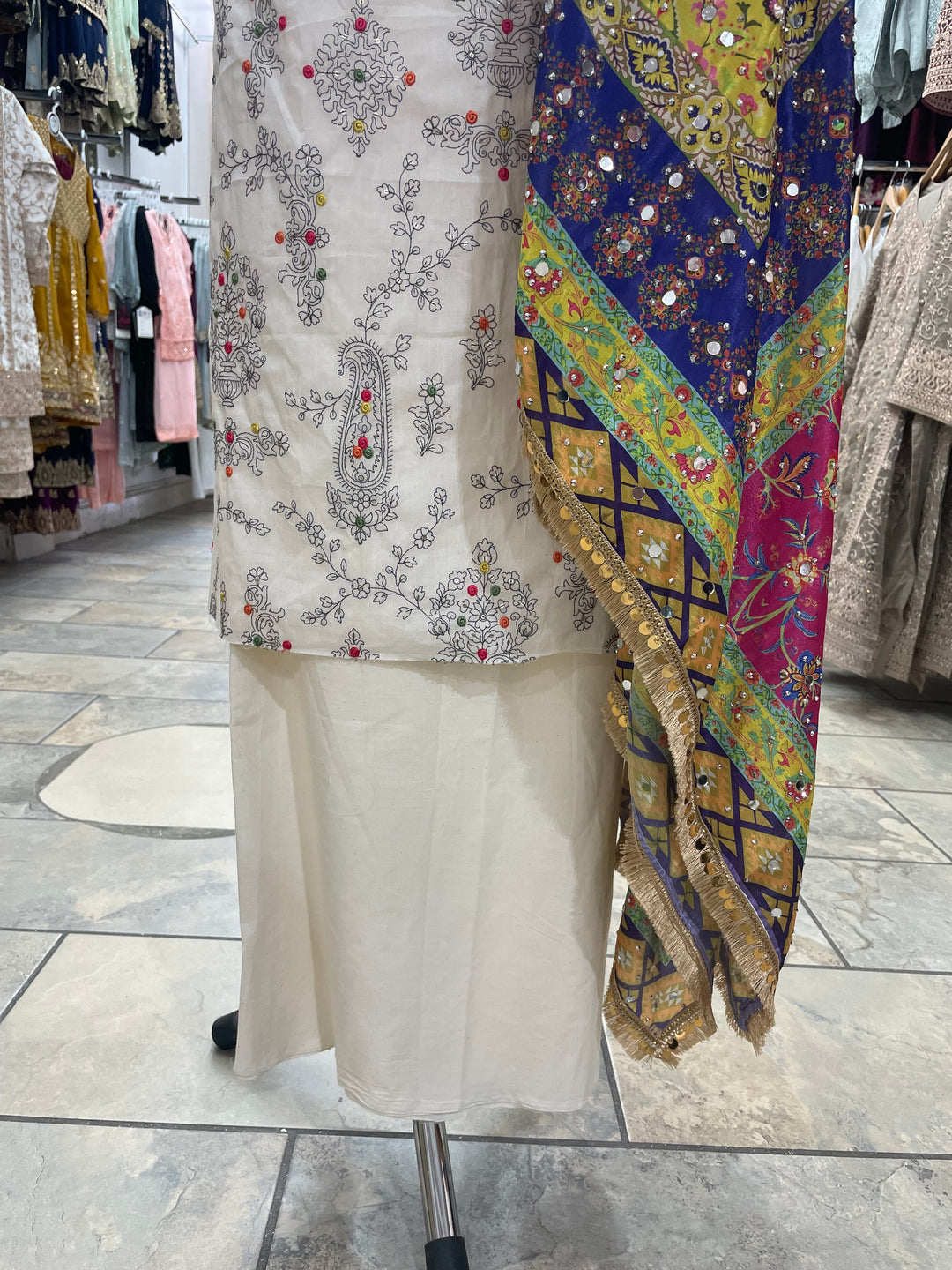 White Mendhi Suit B - Floral Embroidered - Unstitched