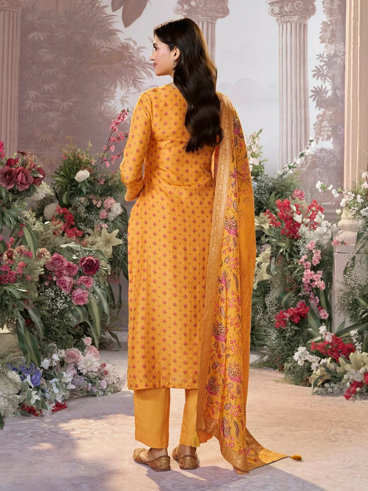 Sara – Yellow Russian Silk Kurta Set with Digital Print Work Paired with Russian Silk Digital Printed Duppatta – 3 Pcs