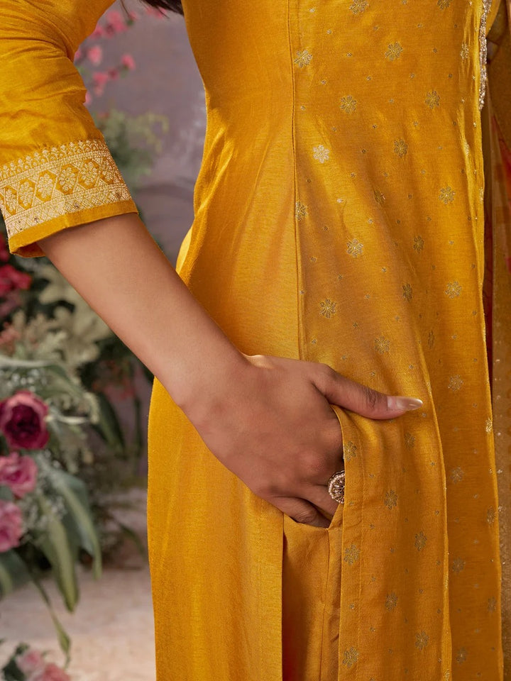 Kiran – Yellow Dola Silk Kurta Set with Jacquard Detailing and Intricate Embroidery, Paired with a Cherry Silk Dupatta – 3 Pcs